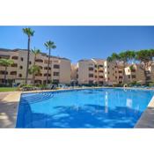 2 bedroom apartment next to the beach in Elviria, Marbella