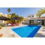 2 bedrooms villa with sea view private pool and enclosed garden at Calpe