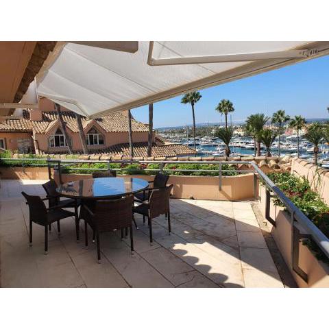 3 bedroom Penthouse in Sotogrande Puerto Deportivo