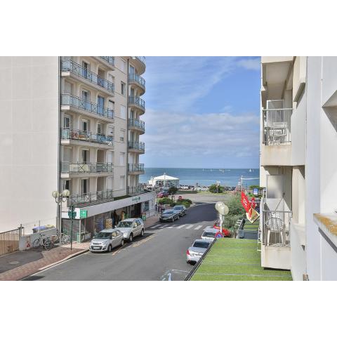 A 100m de la plage des Présidents profitez de ce bel appartement 6 pers