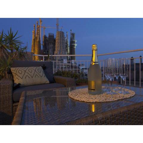 A1MAR211 Breathtaking rooftop in Sagrada Familia