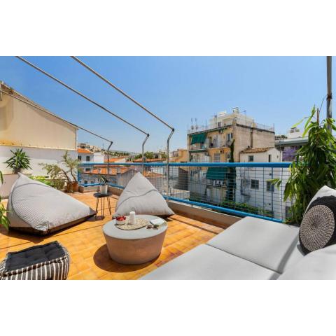 Acropolis View 2-Bedroom Apt, Minimal-Safari Vibe, Big Balcony!