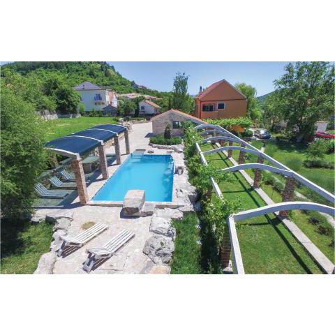 Amazing home in Sinj with 4 Bedrooms, Sauna and Indoor swimming pool