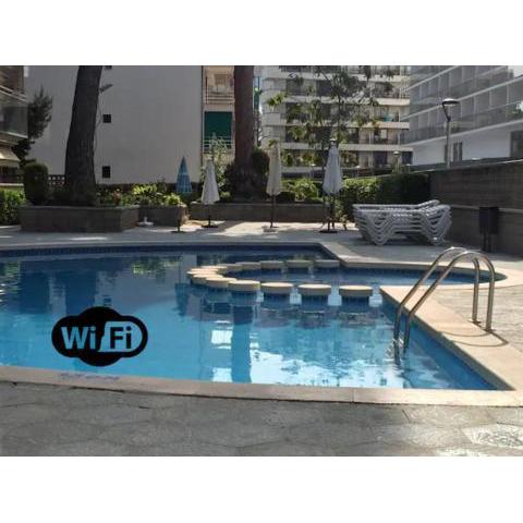 Apartamento centrico y con piscina a 5 min. playa