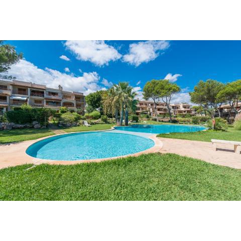 APARTAMENTO JARDIN REY COLAU con piscinas y vistas al mar, 100m de la playa Cala Marsal