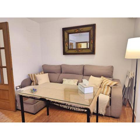 Apartamento junto a Plaza de Andalucía