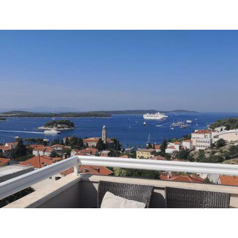 APARTMANI KREŠIĆ 1 HVAR