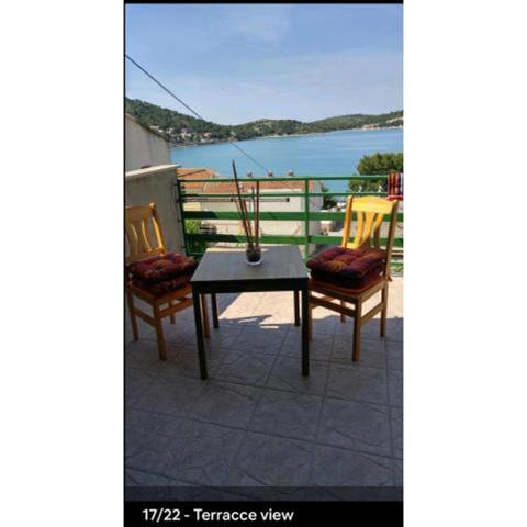 Apartment Josip with beautiful sea view