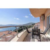 Apartment Pery - sea view