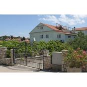 Apartments and rooms with parking space Mali Losinj (Losinj) - 2495