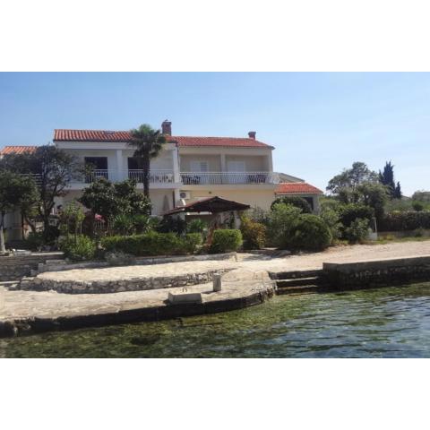 Apartments Andri - 5m from beach