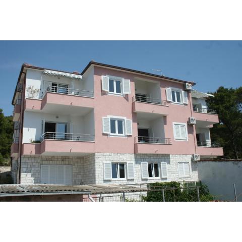 Apartments by the sea Bilo, Primosten - 3090