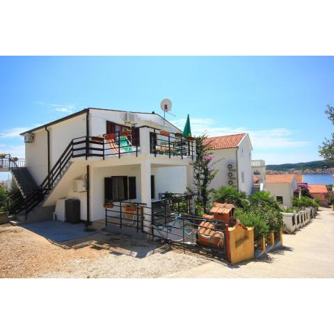 Apartments by the sea Kuciste - Perna, Peljesac - 10198