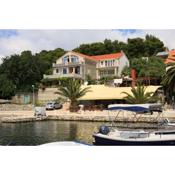 Apartments by the sea Lumbarda, Korcula - 576