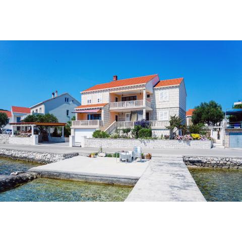 Apartments by the sea Lumbarda, Korcula - 9325