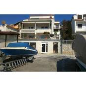 Apartments by the sea Tisno, Murter - 14346