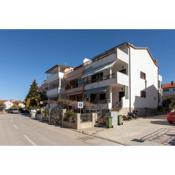 Apartments with a parking space Rovinj - 7322