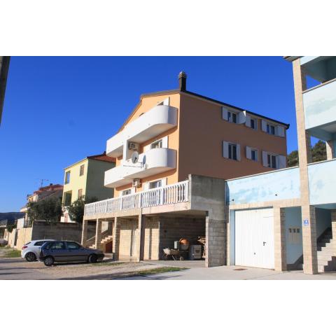 Apartments with a parking space Seget Vranjica, Trogir - 8507