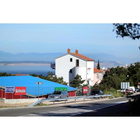 Apartments with a parking space Selce, Crikvenica - 5477