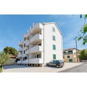 Apartments with a parking space Supetar, Brac - 16130