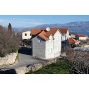 Apartments with a parking space Supetar, Brac - 6036