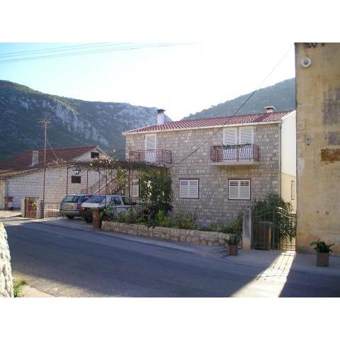 Apartments with a parking space Trpanj, Peljesac - 15710