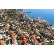 Apartments with WiFi Bol, Brac - 8736