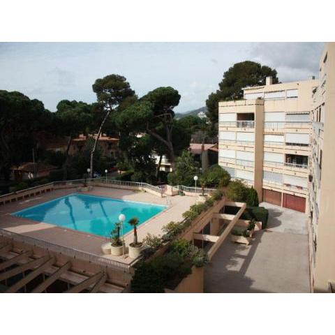 Appartement Hyères, 3 pièces, 4 personnes - FR-1-335-181