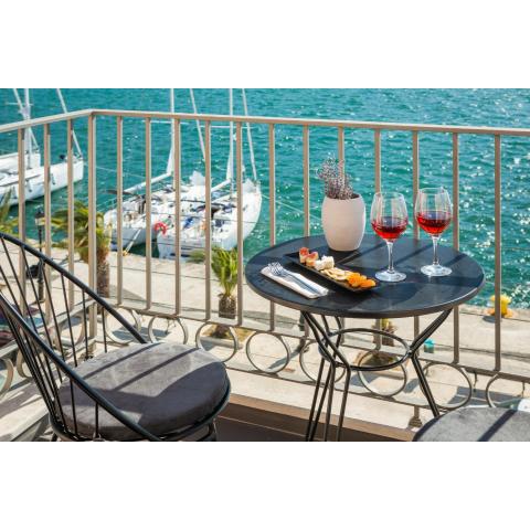 Argostoli Marina Suites