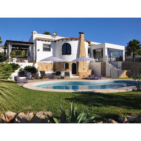 Atmospheric holiday villa on Costa Blanca with magnificent view and private pool