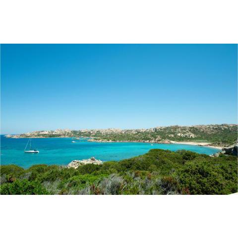 Awesome apartment in La Maddalena with 3 Bedrooms