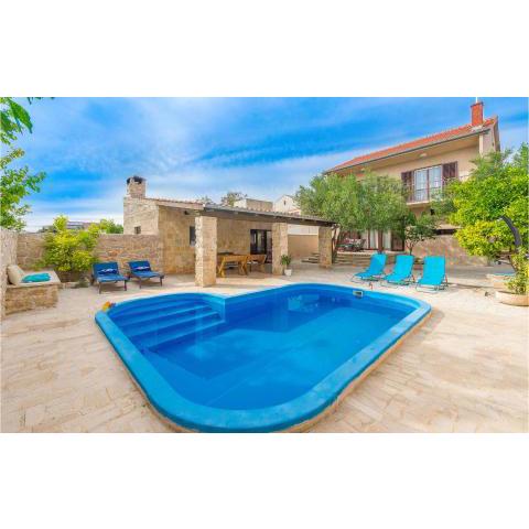 Awesome home in Betina with WiFi, Outdoor swimming pool and Jacuzzi