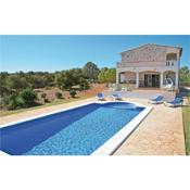 Awesome Home In Llombards With 4 Bedrooms, Wifi And Private Swimming Pool