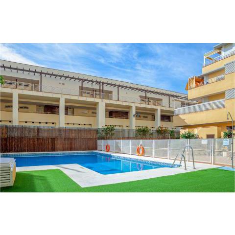 Beautiful apartment in Isla Cristina with Outdoor swimming pool, WiFi and 2 Bedrooms