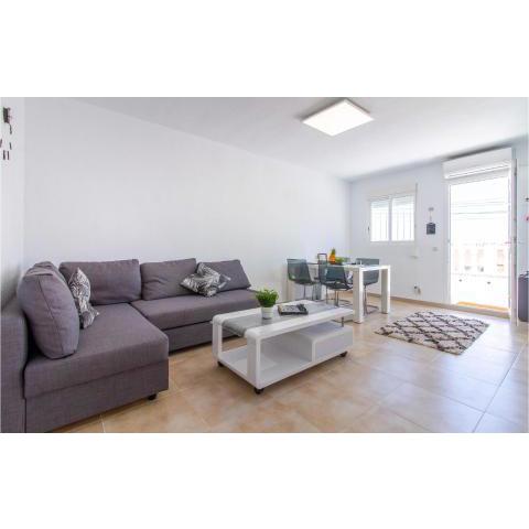 Beautiful apartment in Torrevieja with 2 Bedrooms, Outdoor swimming pool and WiFi