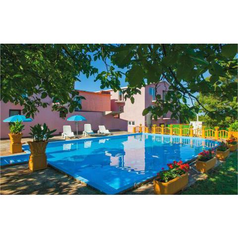 Beautiful apartment in Valtursko Polje with WiFi and Outdoor swimming pool