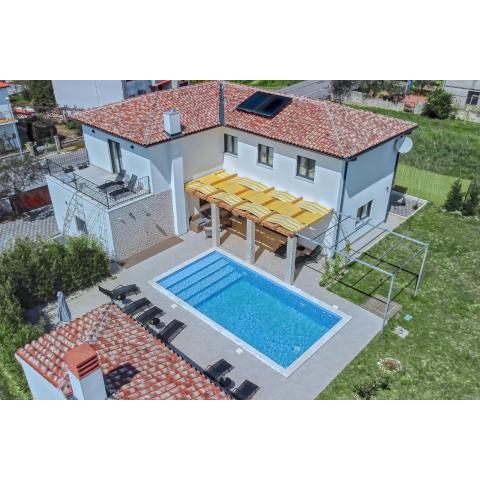 Beautiful New Villa With Pool in Pula, Monte Grande