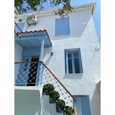 Beautiful Townhouse in Skiathos Town