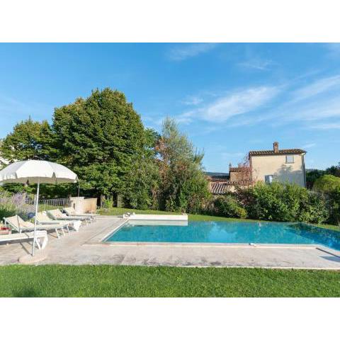 Beautiful Villa near Cortona with Private Swimming Pool