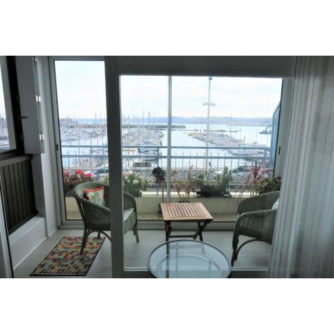 Bel appartement avec loggia et balcon VUE SUR MER à PERROS-GUIREC - Réf 874