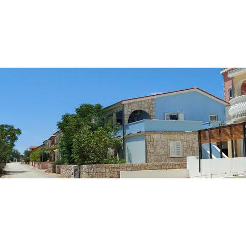 Blue Sea Vir Apartments