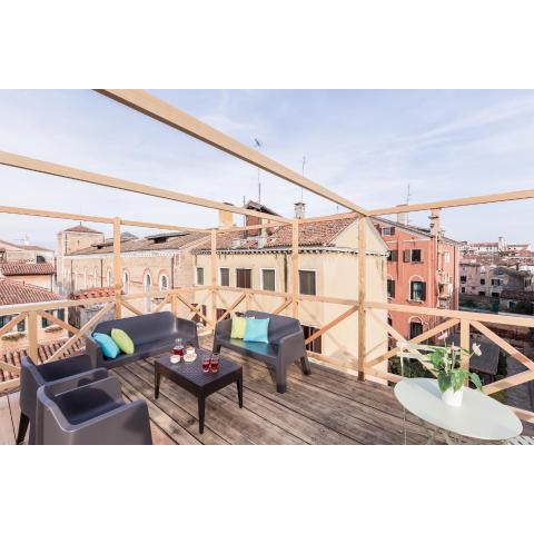 Ca' del Monastero 7 Collection Bright Apartment with Terrace