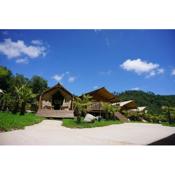 Can Bora Lodges