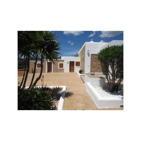 Can Pep Luis Can Pep Mortera is located in the beautiful countryside near to Playa den Bossa