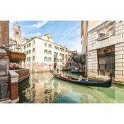 Casanova Fenice - Canal View