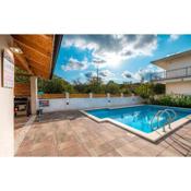 Central Dalmatian Pool&Grill House