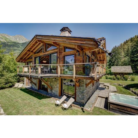 Chalet Black Stone