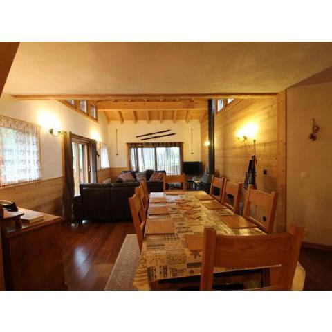 Chalet Les Carroz d'Arâches, 4 pièces, 8 personnes - FR-1-572-48