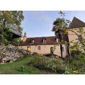 Colourful country house with large garden, very large pool and forest