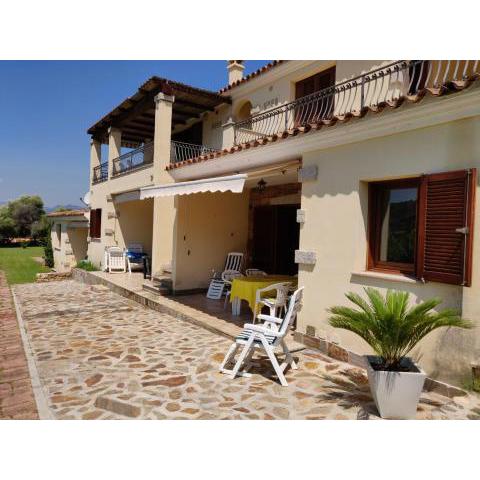 Cosy Holiday house near the beach - view on the mountains!